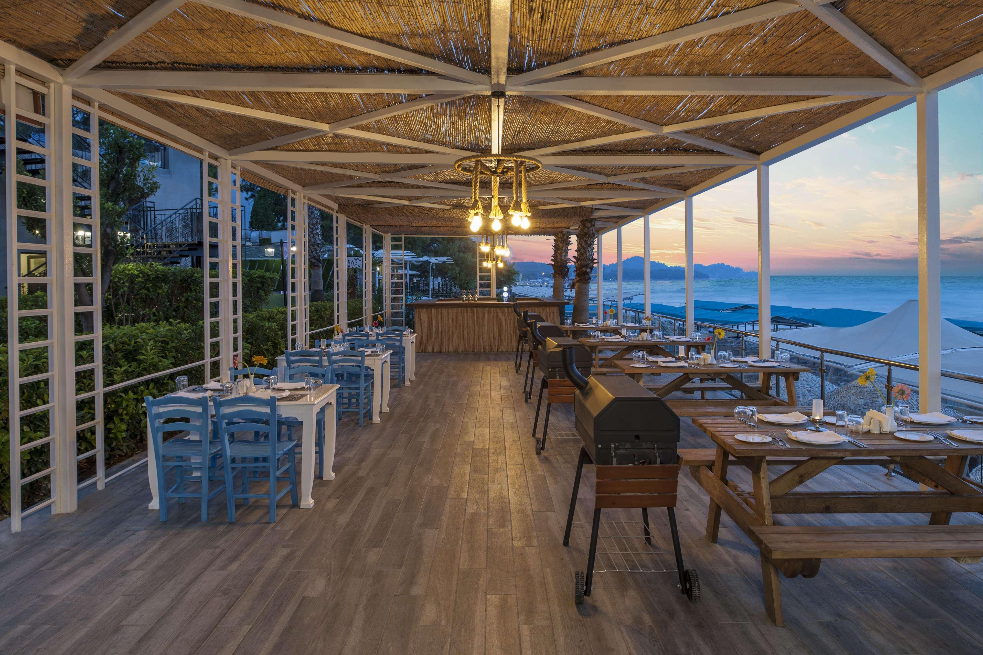 Doubletree By Hilton Antalya-Kemer All-Inclusive Resort Εστιατόριο φωτογραφία